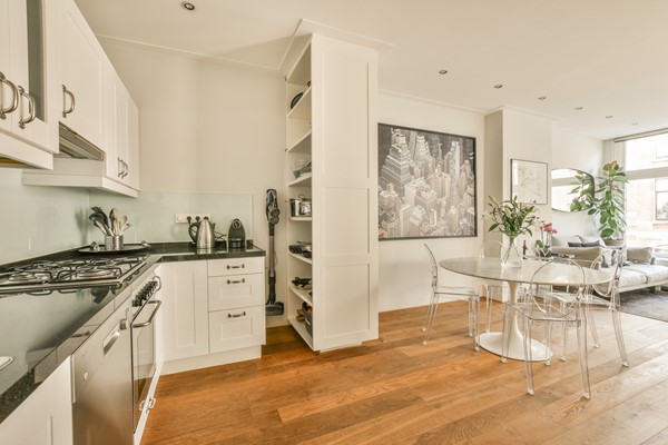 Medium property photo - Van Eeghenstraat 20-1, 1071 GG Amsterdam